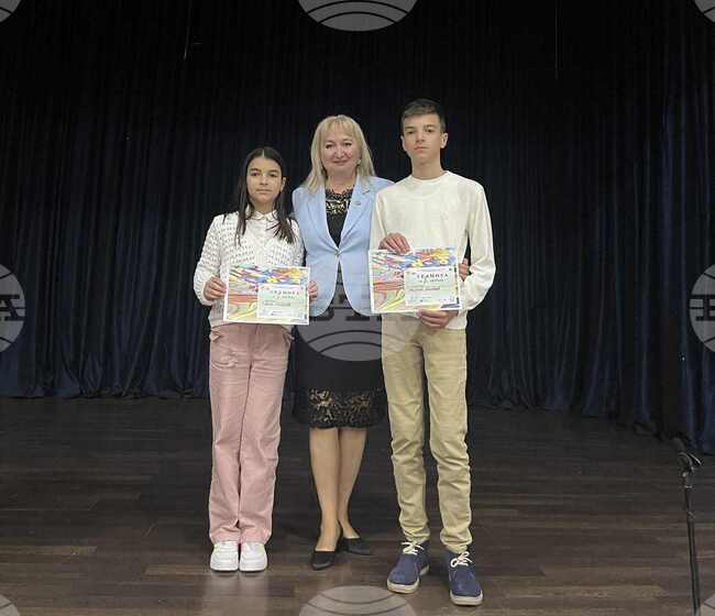 Ученици от Босилеград взеха участие във финала на тазгодишното издание на фестивала „Аз съм българче“ в Букурещ 