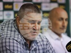 Национален волейболен отбор на България за жени - нов селекционер - пресконференция