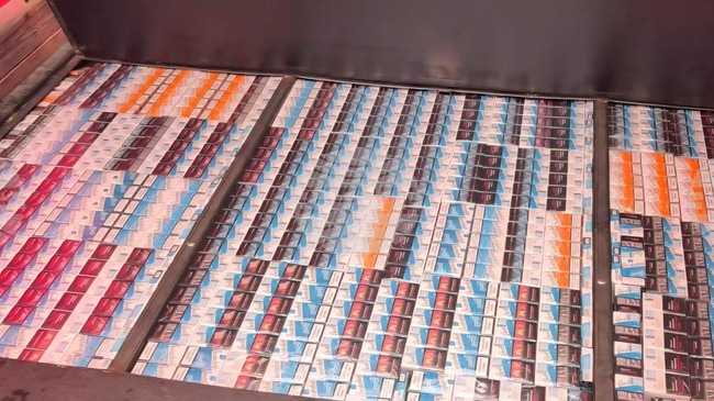 Наложено е наказание на шофьора, обвинен за контрабанда на голямо количество цигари без български акцизен бандерол през Митнически пункт "Златарево"