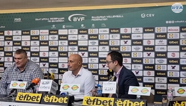 Президентът на БФВолейбол Любомир Ганев представи новия селекционер на националния отбор за жени Марчело Абонданца