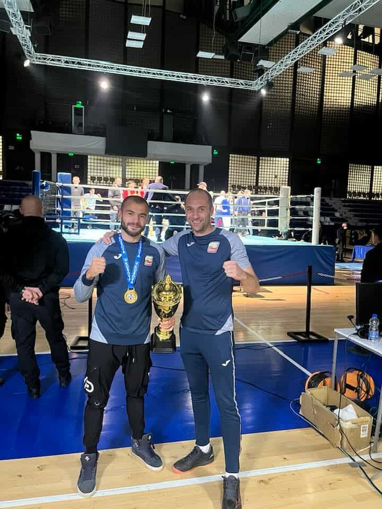 Благовест Неделчев спечели приза за най-добър състезател на боксовия турнур "Адем Яшари" в Косово