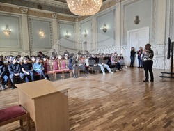 Свищов - Професионална държавна търговска гимназия „Димитър Хадживасилев“ - предприемачество