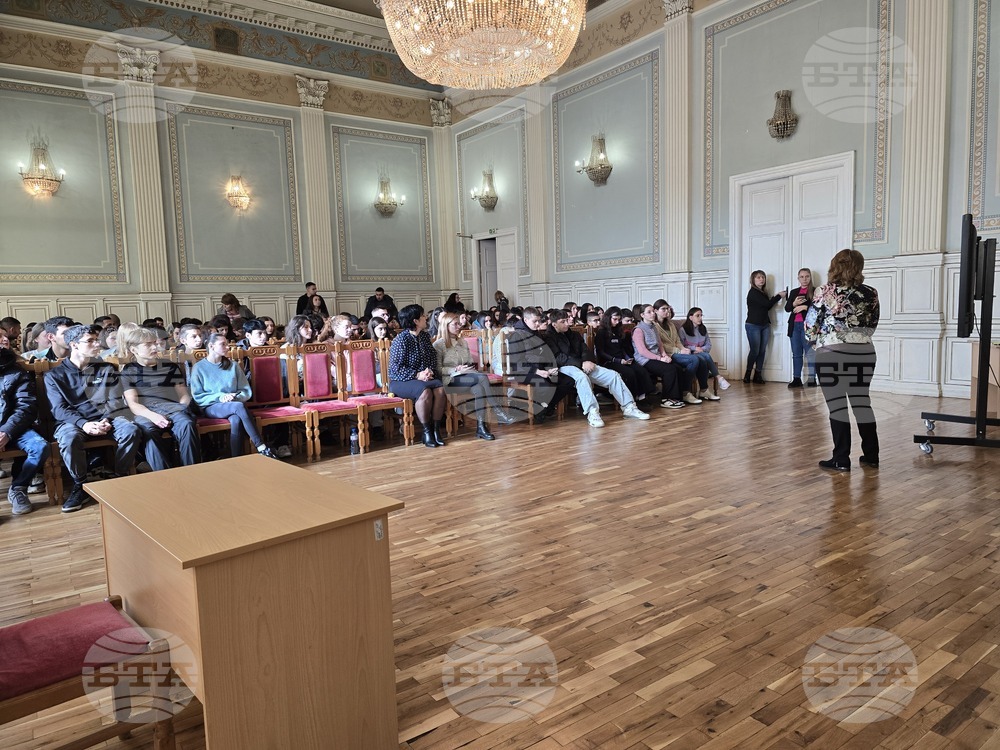 Свищов - Професионална държавна търговска гимназия „Димитър Хадживасилев“ - предприемачество