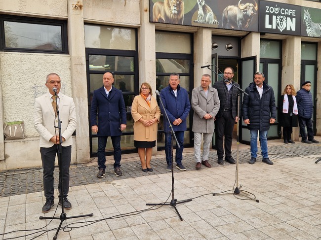 В Природонаучния музей в Пловдив откриха първото в България зоокафе