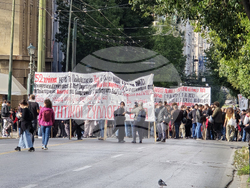 Гърция - годишнина от бунта в Атинската политехника - шествие