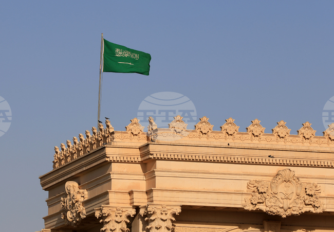 Саудитска Арабия съобщи, че е прехванала над 20 дрона, Израел атакува цели на "Хизбула" в Бейрут