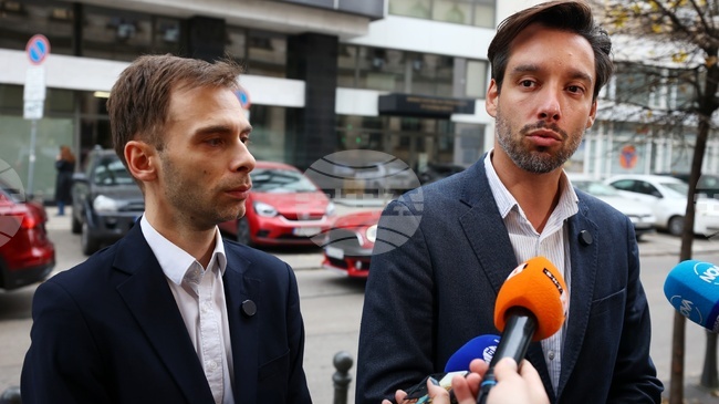 Над 1000 паркоместа в центъра на София са завзети от институциите, заявиха от „Спаси София"