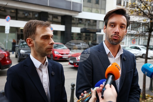 Над 1000 паркоместа в центъра на София са завзети от институциите, заявиха от „Спаси София"