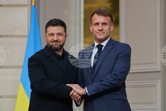 Френският президент Еманюел Макрон изрази увереност, че Зеленски може да засили борбата с корупцията