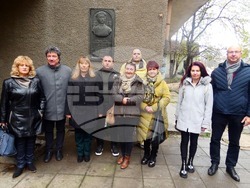 Лом-Луи Айер-4