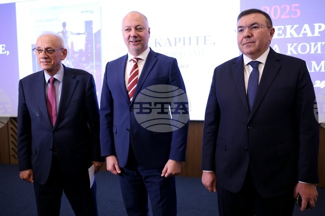 Колкото и да са значими политическите решения, нищо не е възможно без хората, без лекарите, каза премиерът Росен Желязков 