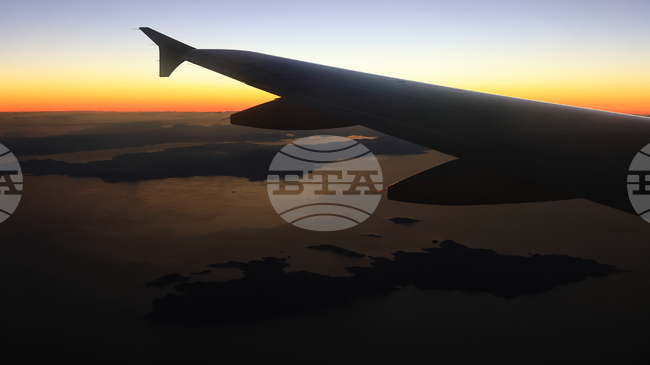 Гръцкият авиопревозвач "Иджиън еърлайнс" спира полетите до Тел Авив и Бейрут до 2 март; румънската ТАРОМ няма да лети до Тел Авив до 3 март