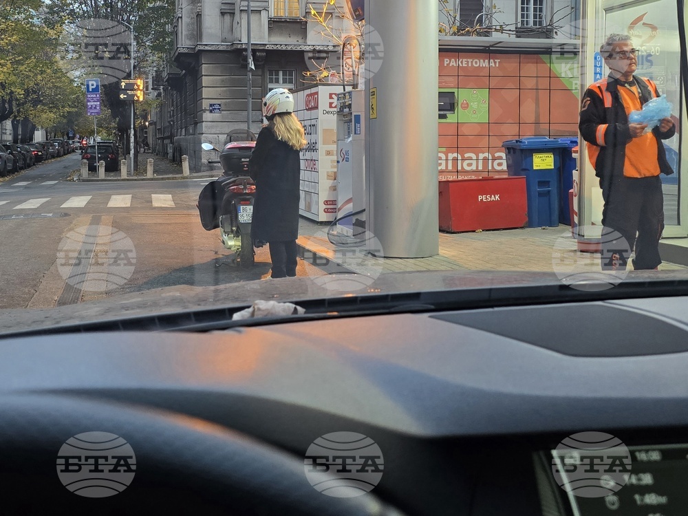 В навечерието на очаквана петролна криза по бензиностанциите в Сърбия няма опашки; сърбите пътуват до България за евтин бензин