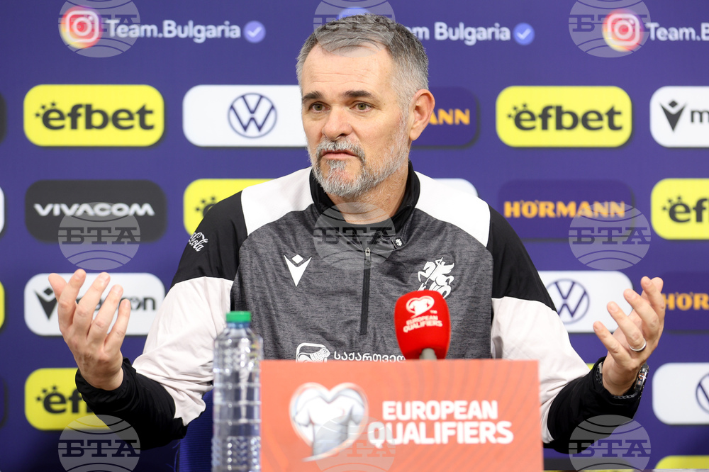 "Няма да правим експерименти, утре ще играем официален мач и искам да победим", категоричен е треньорът на Грузия Вили Саньол