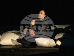 „Там“ е четвъртият проект от програма „Апостол Карамитев“ на Народния театър, снимка – Народен театър/ Петко Мавродиев