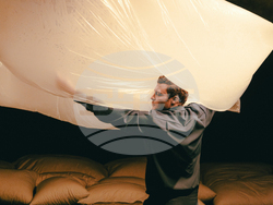 „Там“ е четвъртият проект от програма „Апостол Карамитев“ на Народния театър, снимка – Народен театър/ Петко Мавродиев