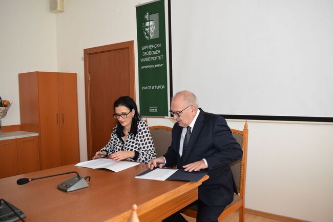 Окръжен съд – Варна и Варненския свободен университет „Ч. Храбър“ разширяват сътрудничеството си