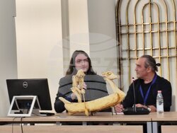 Български учен изследва древно азиатско изкуство и създава европейския образец на воден театър, снимка – личен архив