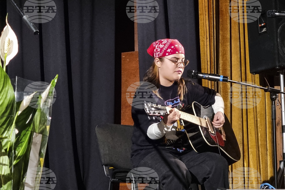 Ямбол - концерт-спектакъл - празник на Езиковата гимназия