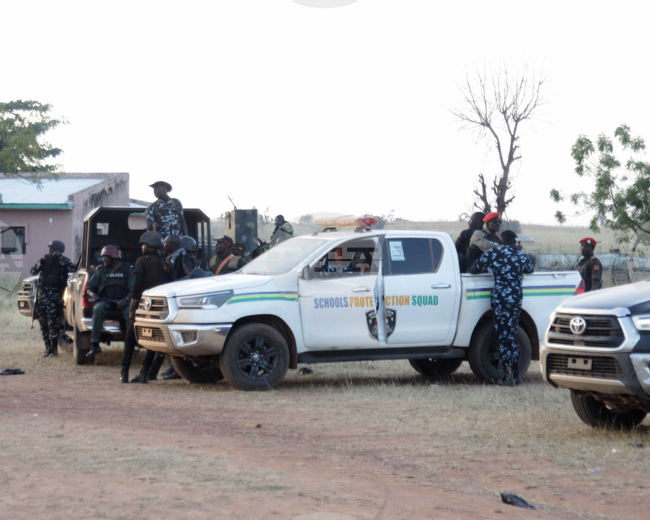 Отвлечените ученици от католическо училище в Нигерия са над 200