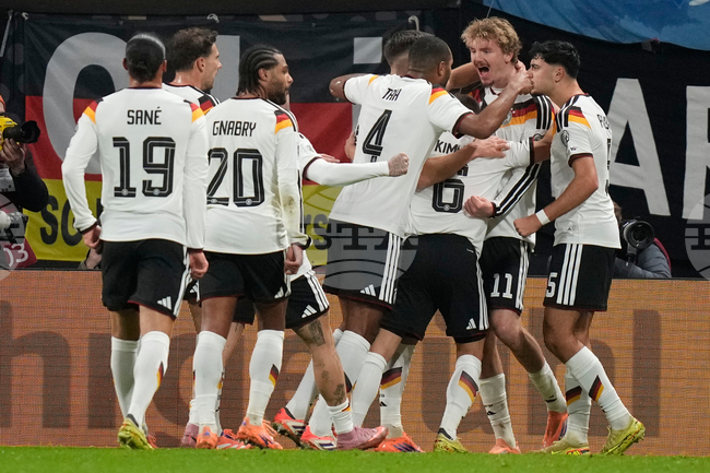 Германия ще започне годината на Световното първенство с приятелски мач срещу Швейцария