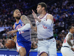 Clippers 76ers Basketball