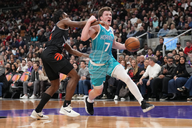 Raptors Hornets Basketball