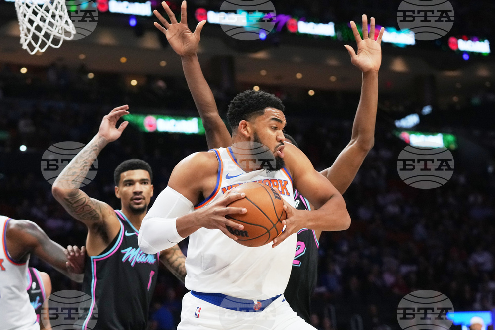 Knicks Heat Basketball