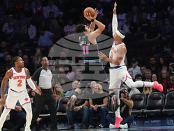 Knicks Heat Basketball