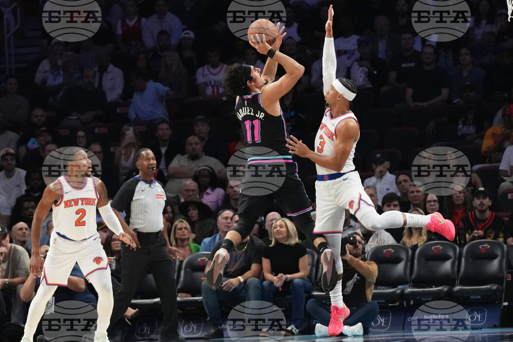 Knicks Heat Basketball