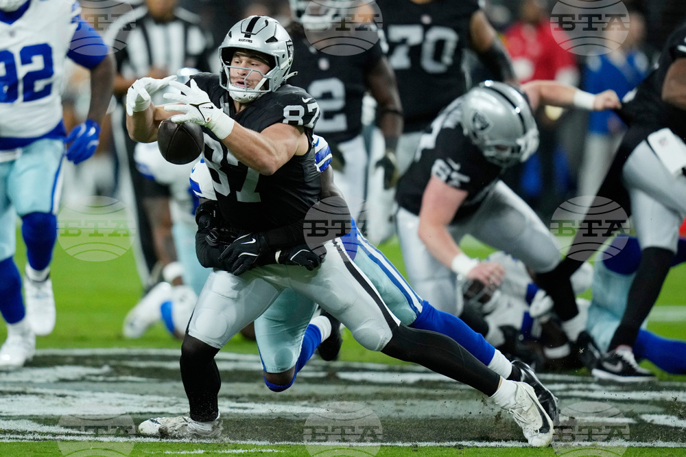 Cowboys Raiders Football