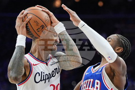 Clippers 76ers Basketball