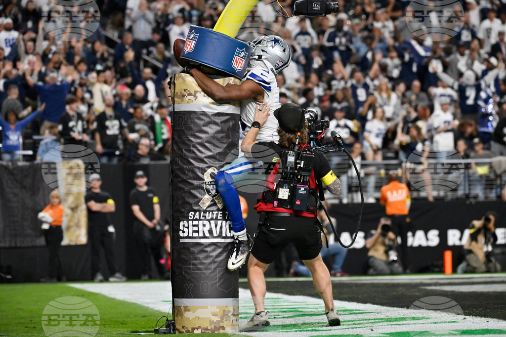 Cowboys Raiders Football