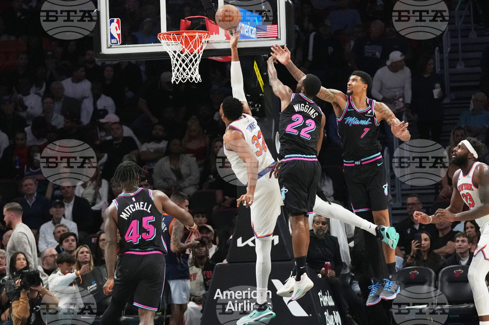 Knicks Heat Basketball