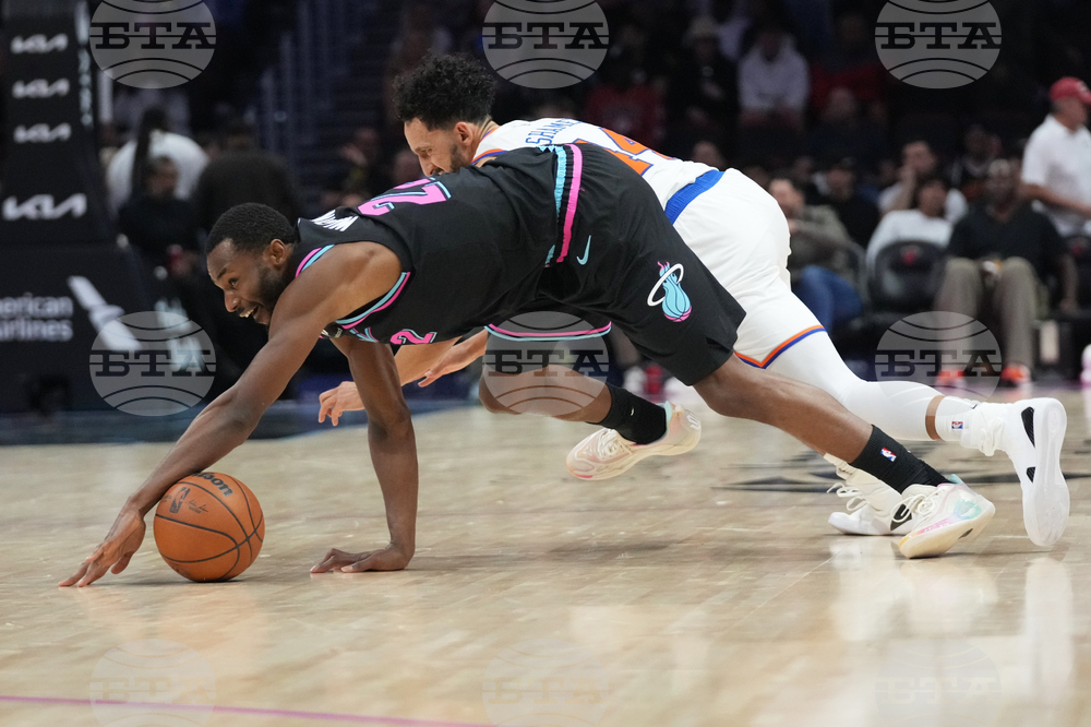 Knicks Heat Basketball