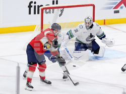 Canucks Panthers Hockey