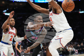Knicks Heat Basketball