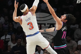 Knicks Heat Basketball