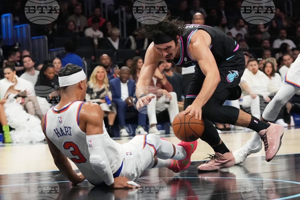 Knicks Heat Basketball