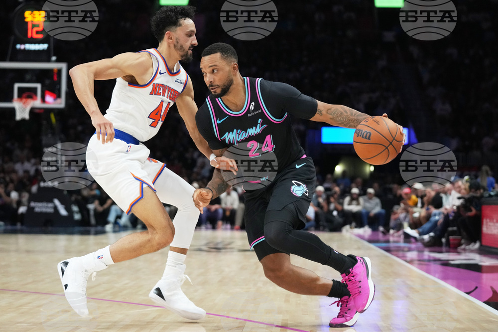 Knicks Heat Basketball