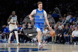 Mavericks Timberwolves Basketball