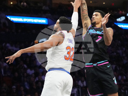 Knicks Heat Basketball