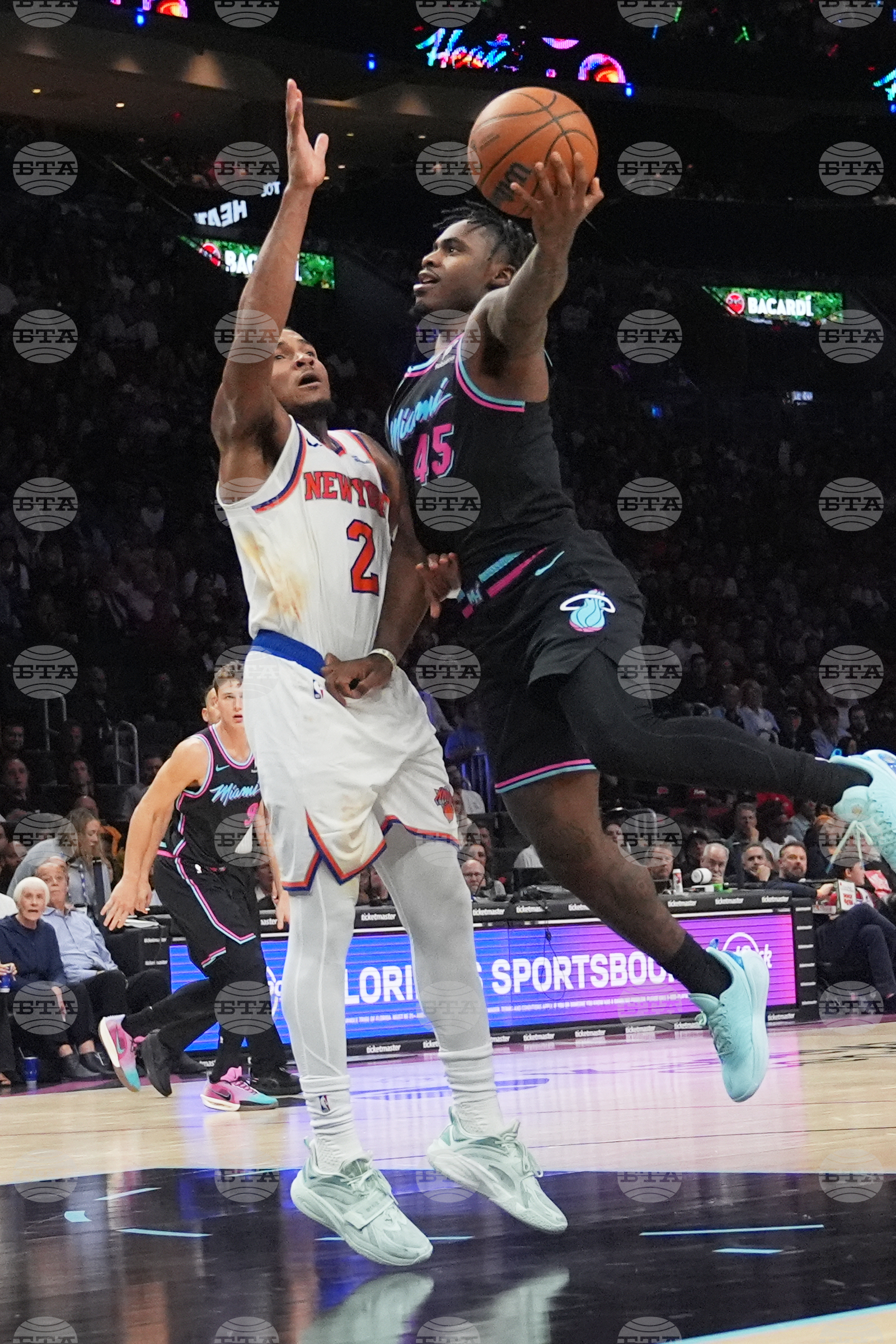 Knicks Heat Basketball