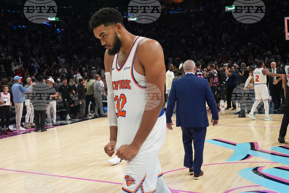 Knicks Heat Basketball