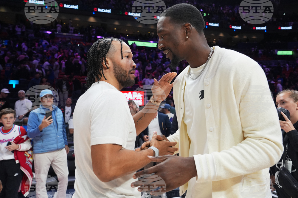 Knicks Heat Basketball