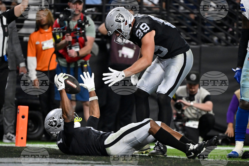 Cowboys Raiders Football