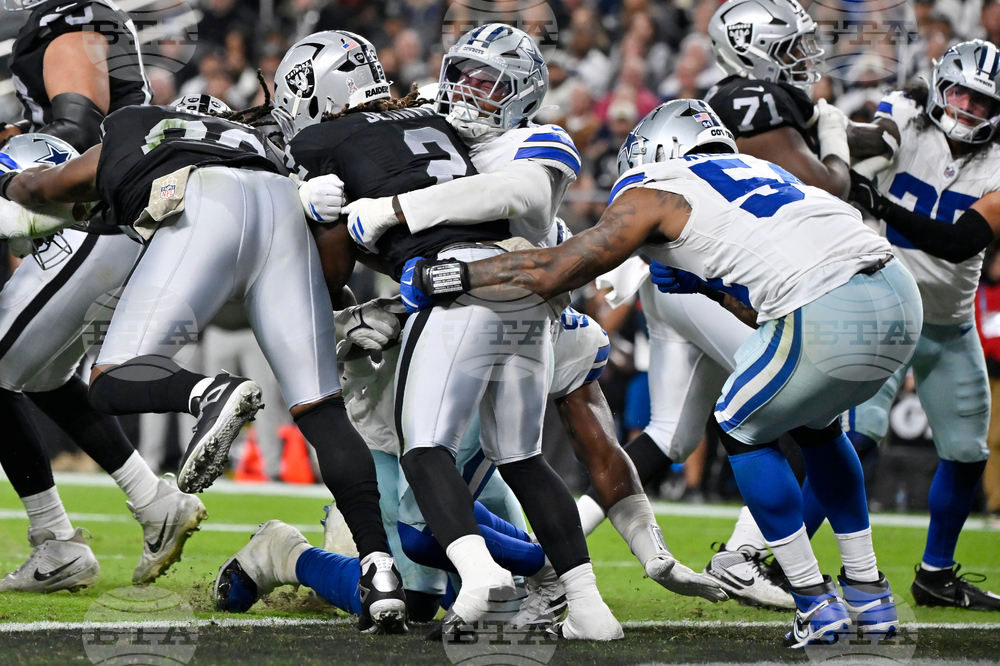 Cowboys Raiders Football