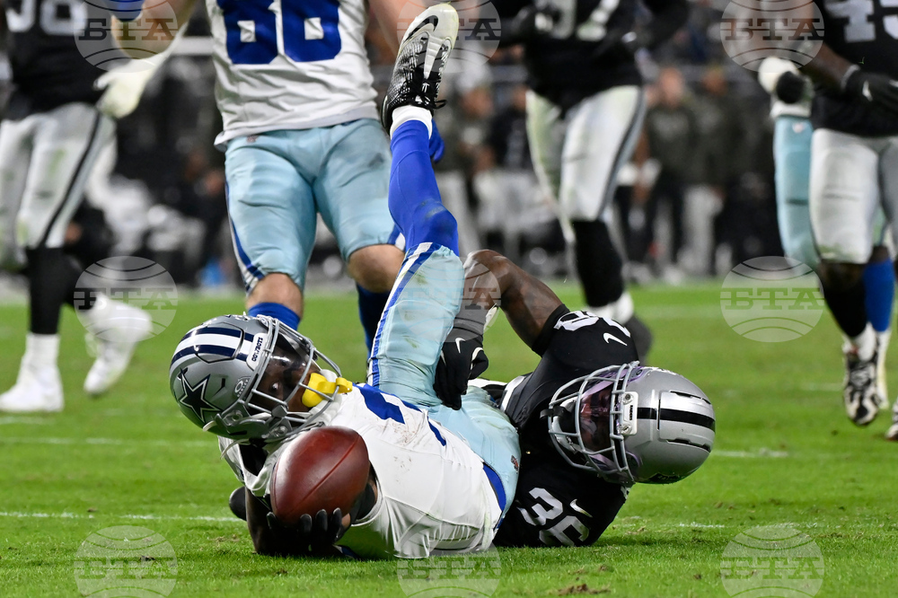 Cowboys Raiders Football