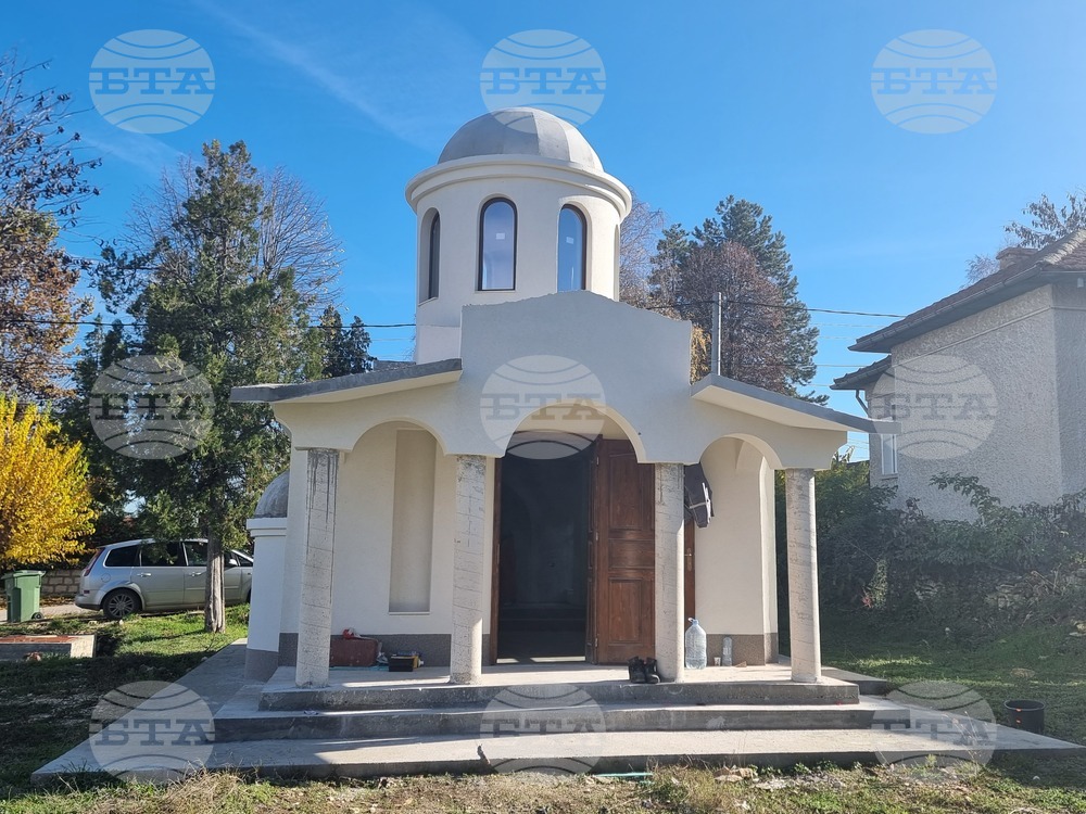 В плевенското село Тученица напредва строежът на параклиса "Света Параскева", нужни са още средства за завършването му