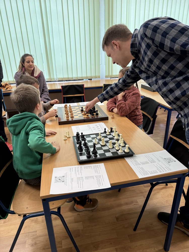 Първа среща на Клуба по шах се състоя в училище „Св. св. Кирил и Методий“ във Виена